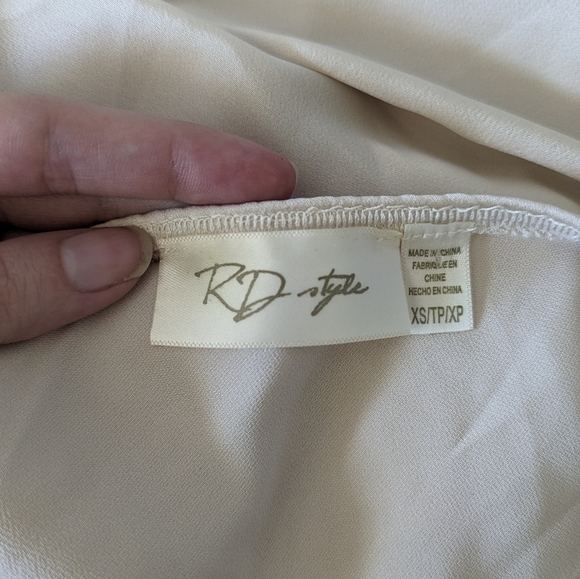 Beige slip dress - Picture 3 of 3